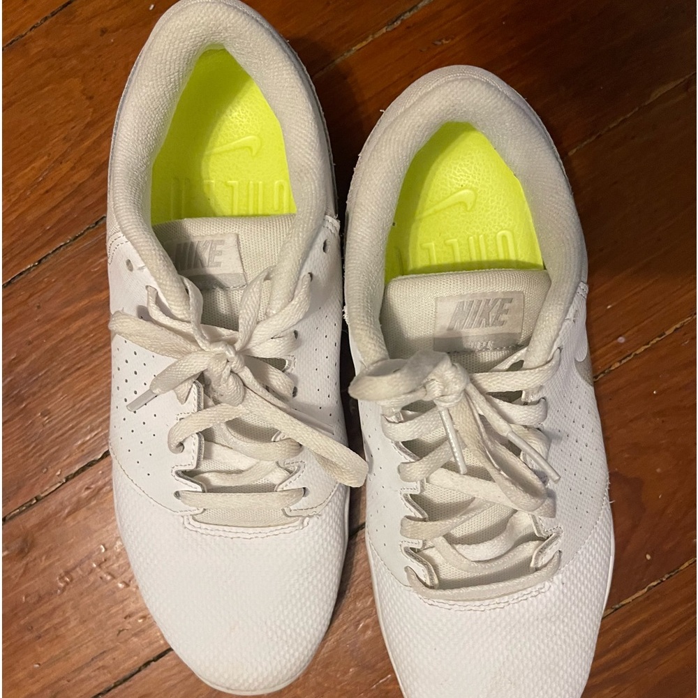 Nike Sideline Cheer Shoes
